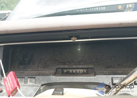 1992 Mercury Grand Marquis Ls z USA, uszkodzony, nr VIN 2MECM75W5NX718173